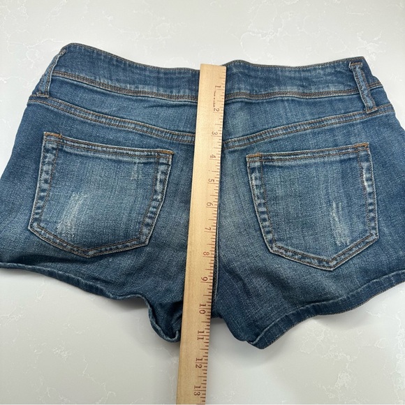 I love H81 Blue Denim Shorts with Stitch and Distressed Detail- Size: 21 - Picture 12 of 14